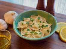 Load image into Gallery viewer, Basil 'Ricotta' Ravioli